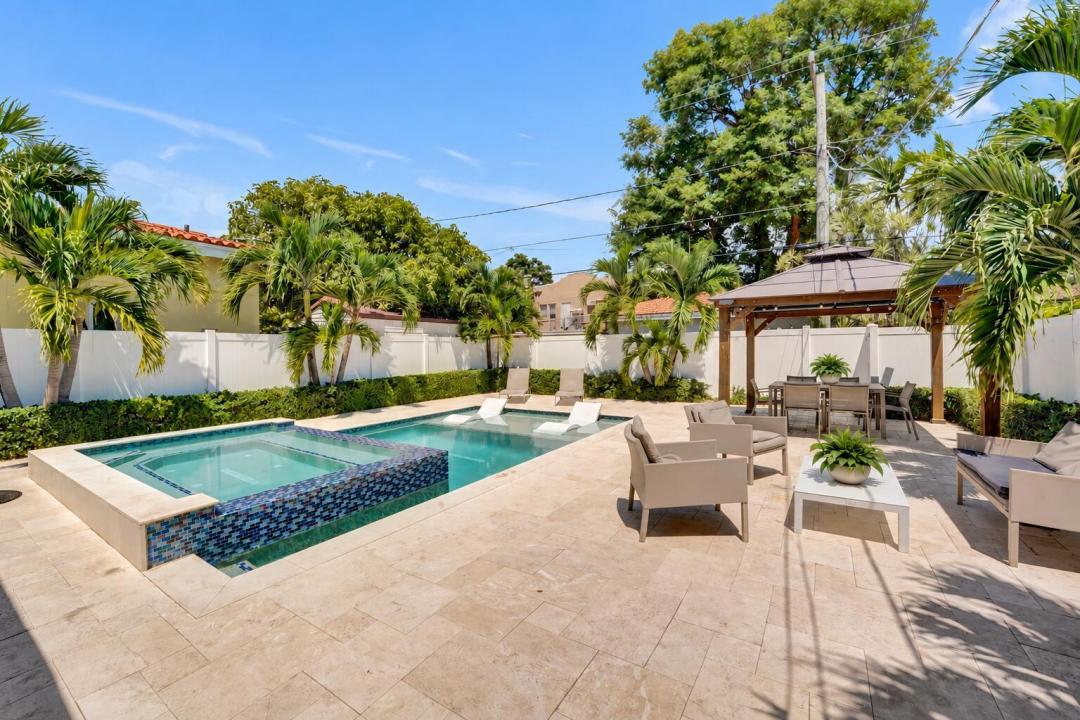 1535 HOLLYWOOD Boulevard, Hollywood, Floride 33020, États-Unis