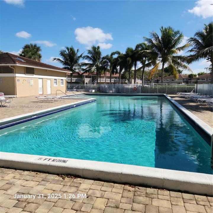 10004 Twin Lakes Dr 36-F, Coral Springs, Floride 33071, États-Unis