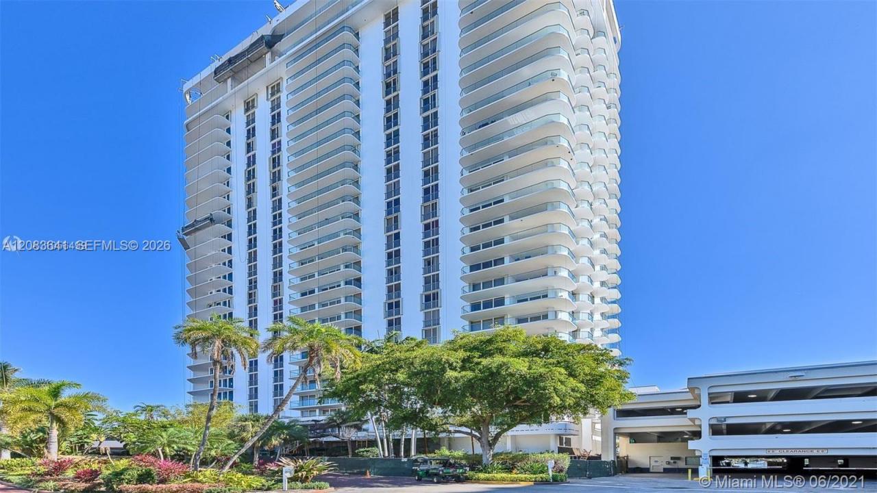 19707 Turnberry Way 4L, Aventura, Floride 33180, États-Unis