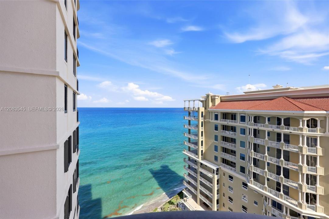 5380 N Ocean Dr 18B, Singer Island, Florida 33404, USA