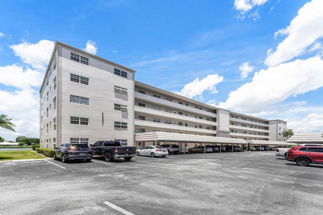 250 John F Kennedy Drive Unit 204, Atlantis, Florida 33462, USA