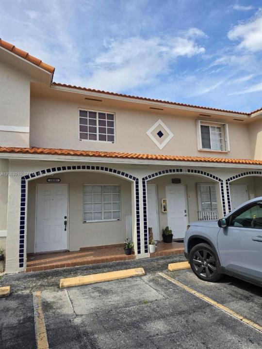 10101 W Okeechobee Rd 10-202, Hialeah Gardens, Floride 33016, États-Unis