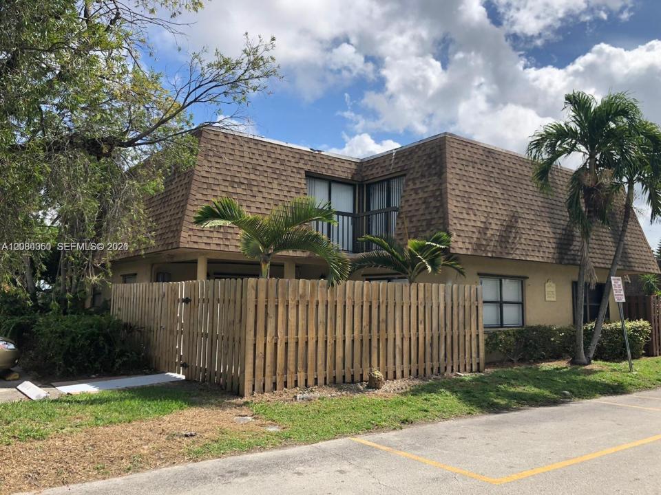 6575 W 24th Ct 3-14, Hialeah, Floride 33016, États-Unis