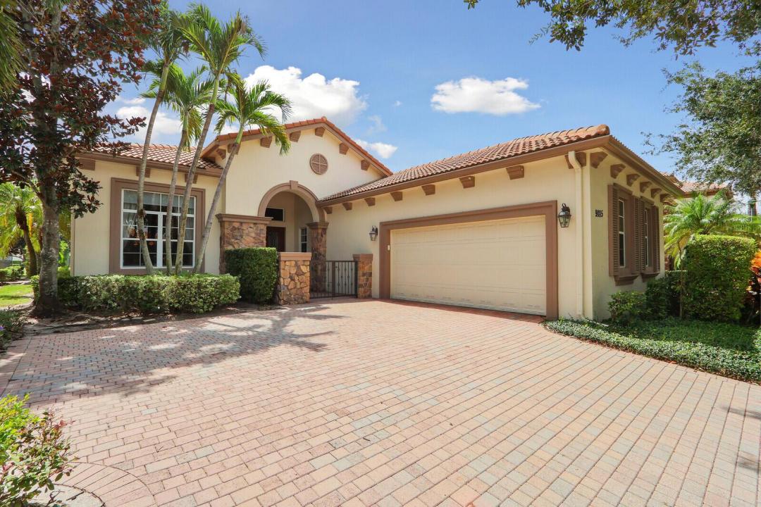 9885 SW TORRIENTE Lane, Port St. Lucie, Floride 34986, États-Unis