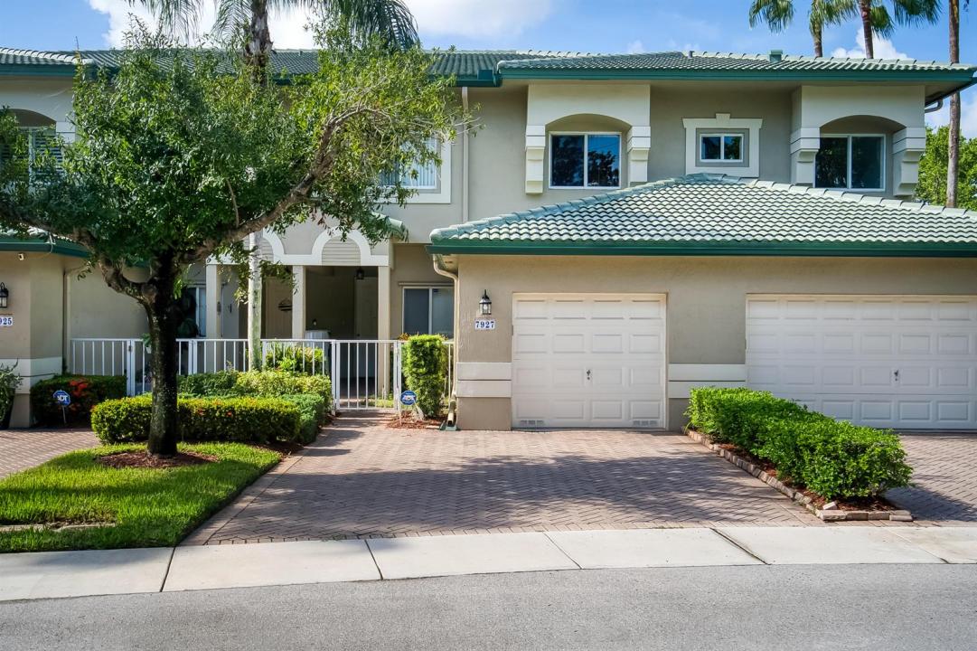 7927 Exeter E Boulevard, Tamarac, Florida 33321, Stati Uniti