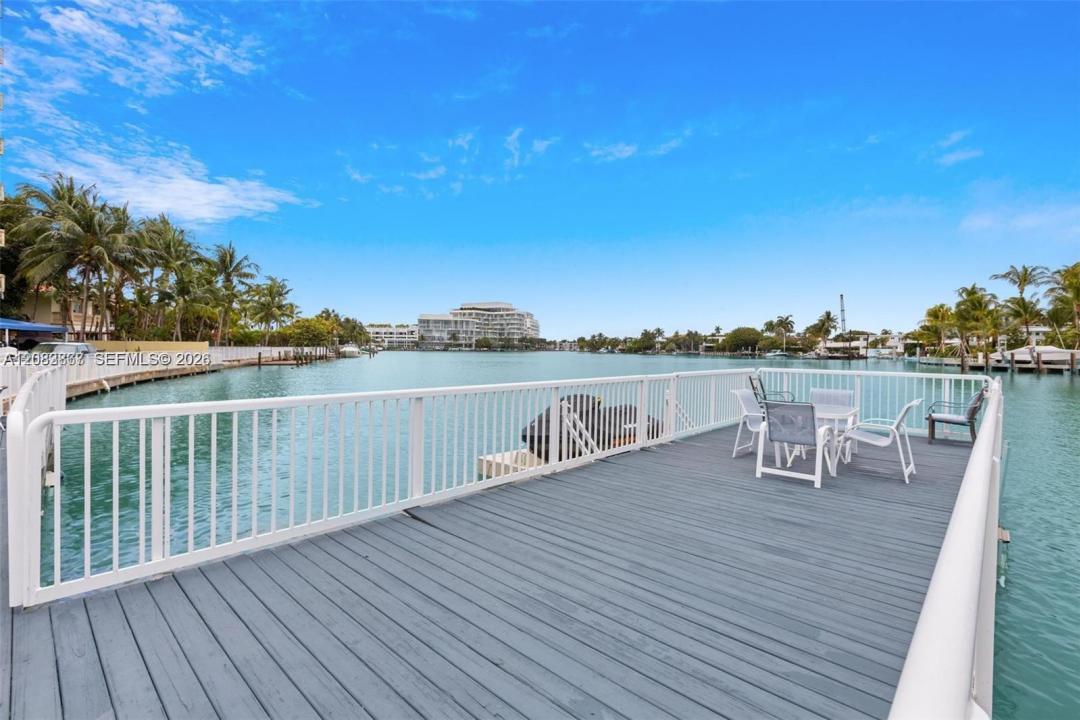 4720 Pine Tree Dr 6, Miami Beach, Florida 33140, Stati Uniti