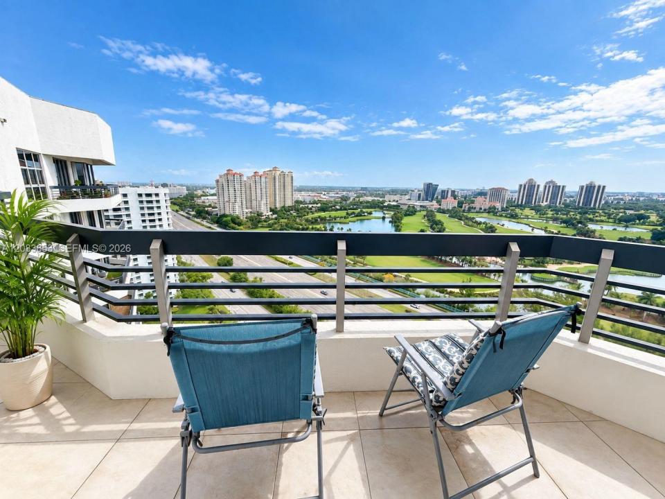 3400 NE 192nd St PH7, Aventura, Florida 33180, Stati Uniti