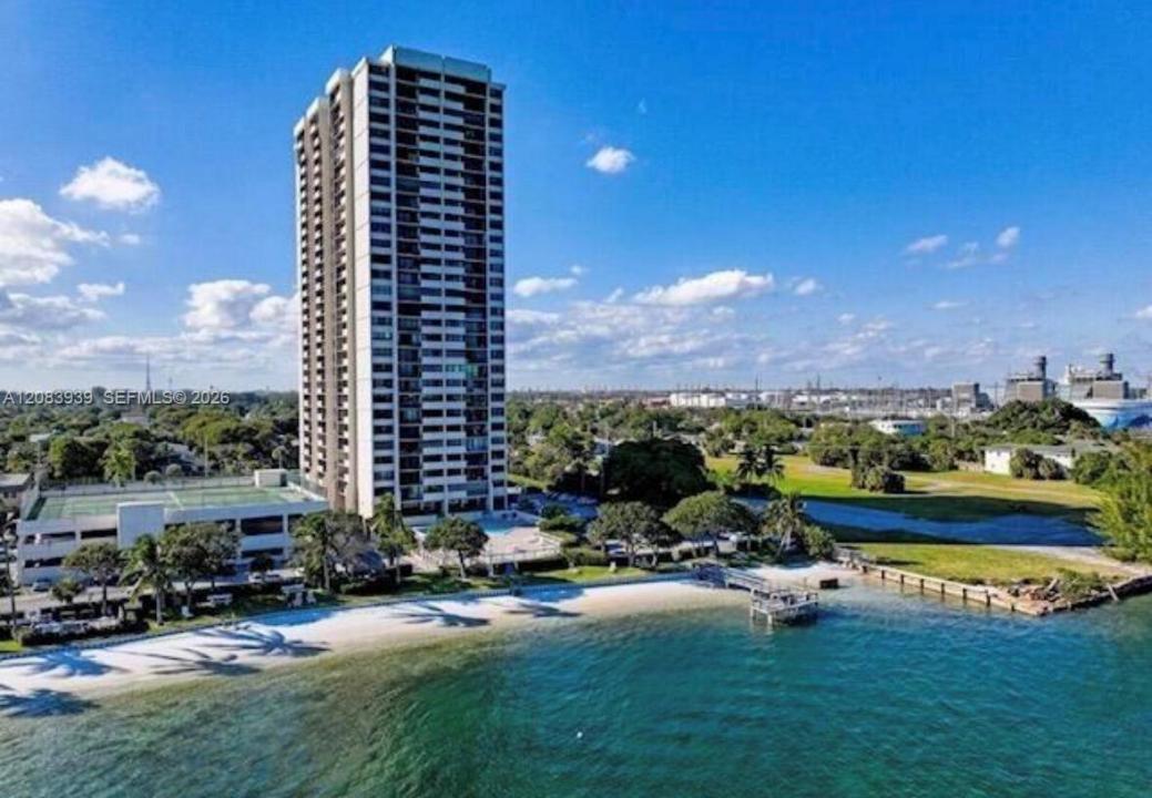 5600 N Flagler Dr 1502, West Palm Beach, Florida 33407, Stati Uniti