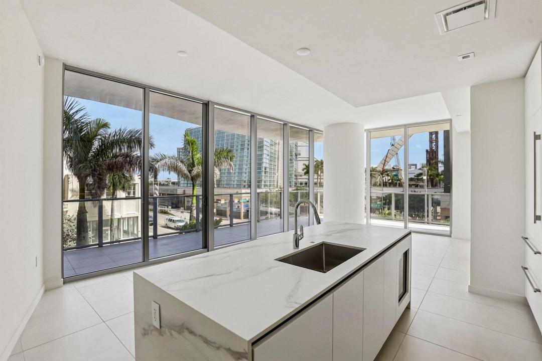 1400 BISCAYNE Boulevard 201, Miami, Florida 33132, USA