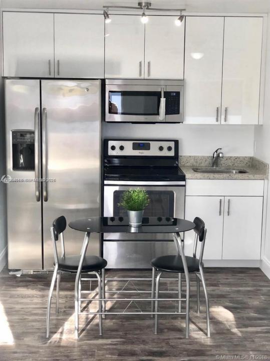 2344 W Flagler St 1, Miami, 플로리다 33135, 미국