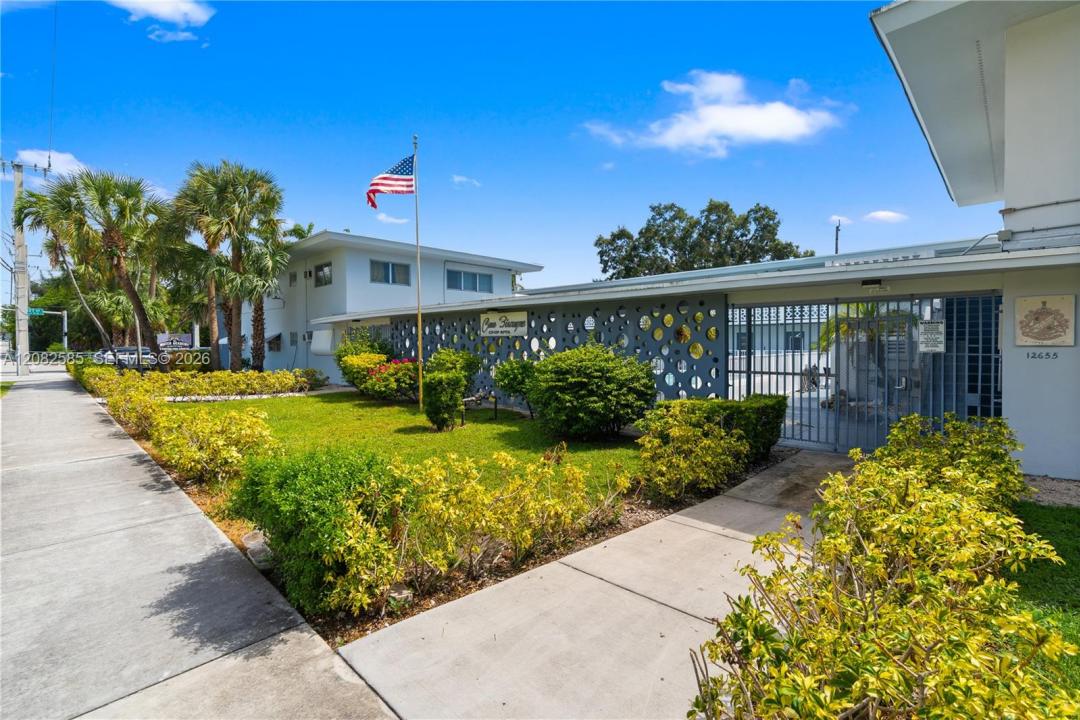12655 NE 16th Ave 16, North Miami, Florida 33161, USA