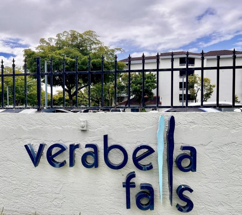 8335 SW 152nd Ave B-303, Miami, Florida 33193, USA