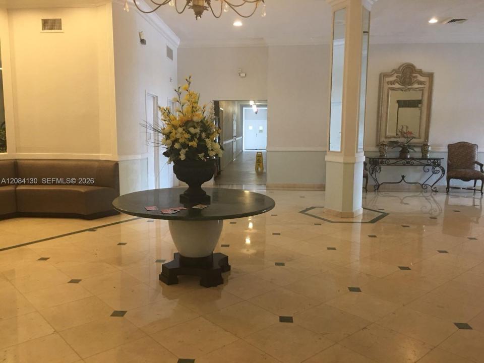 1351 NE Miami Gardens Dr 1425E, Miami, Floride 33179, États-Unis