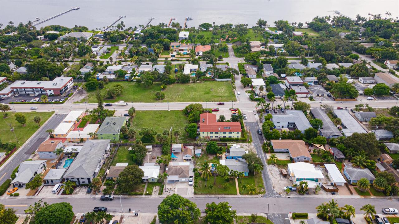 1024 S N Street B, Florida 33460, Stati Uniti