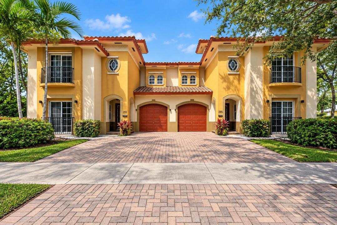 203 NW 12TH Avenue 205, Fort Lauderdale, Floride 33311, États-Unis