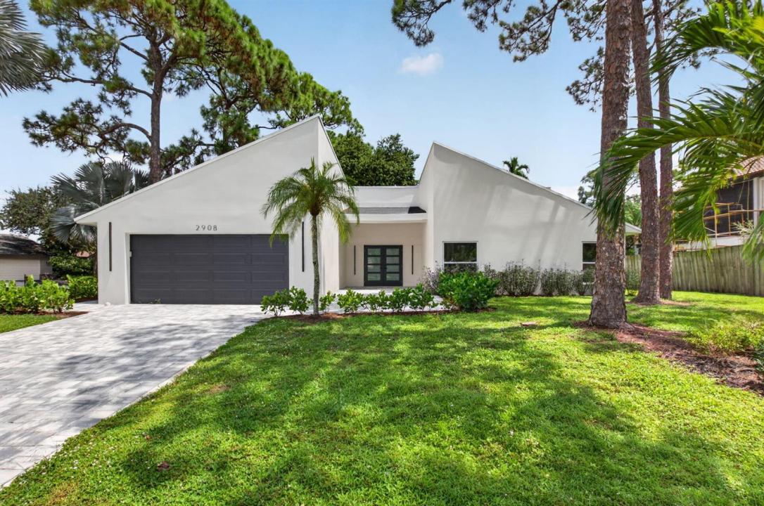 2908 NW 24th Way, Boca Raton, Florida 33431, USA