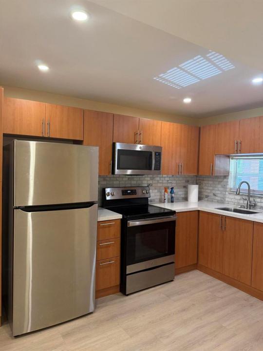 830 S HOLLYBROOK Drive 204, Pembroke Pines, Floride 33025, États-Unis