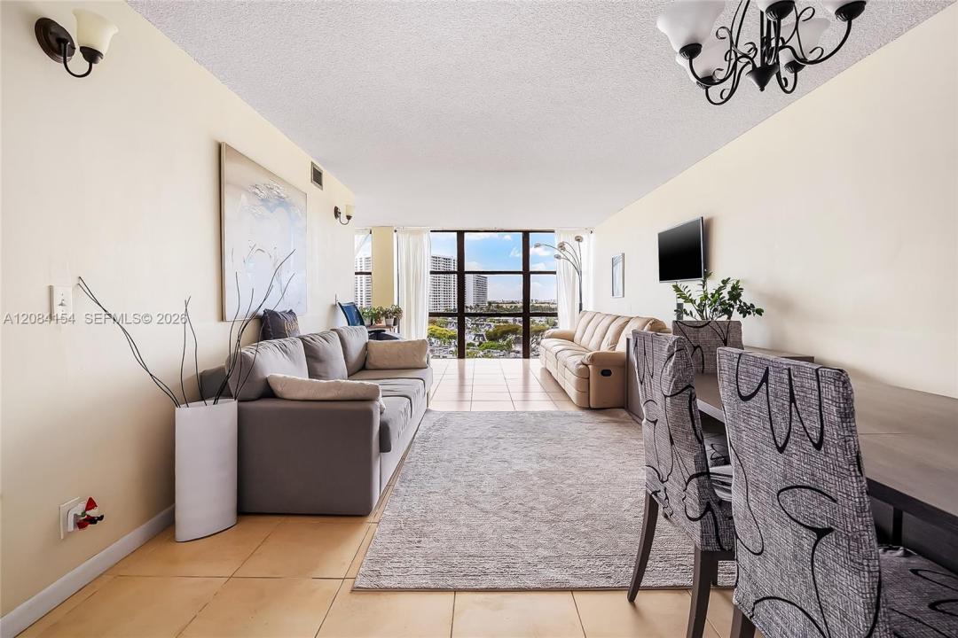 800 Parkview Dr 901, Hallandale Beach, Floride 33009, États-Unis