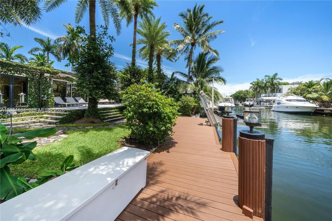 1160 NE 91st St, Miami, Floride 33138, États-Unis