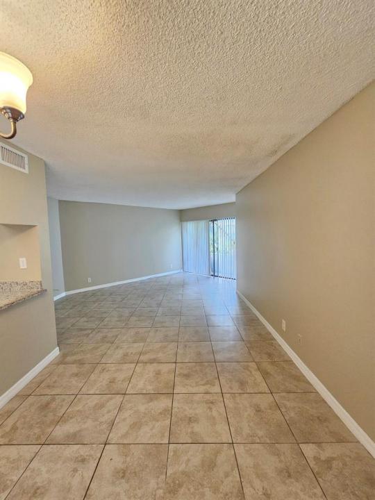 1820 N CONGRESS Avenue 104, West Palm Beach, Florida 33401, Stati Uniti
