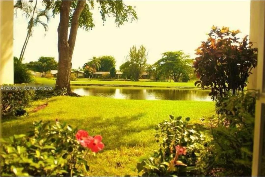 2431 SW 82nd Ave 202, Davie, Floryda 33324, USA