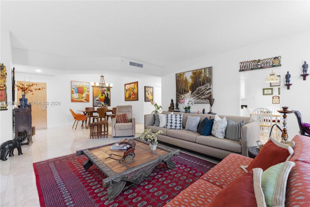 21055 Yacht Club Dr 207, Aventura, Floride 33180, États-Unis