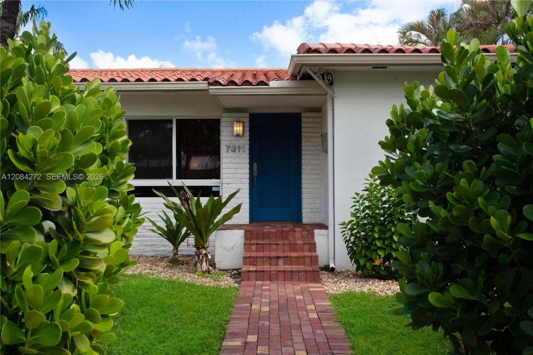 7311 NE 8th Ave, Miami, Florida 33138, Stati Uniti