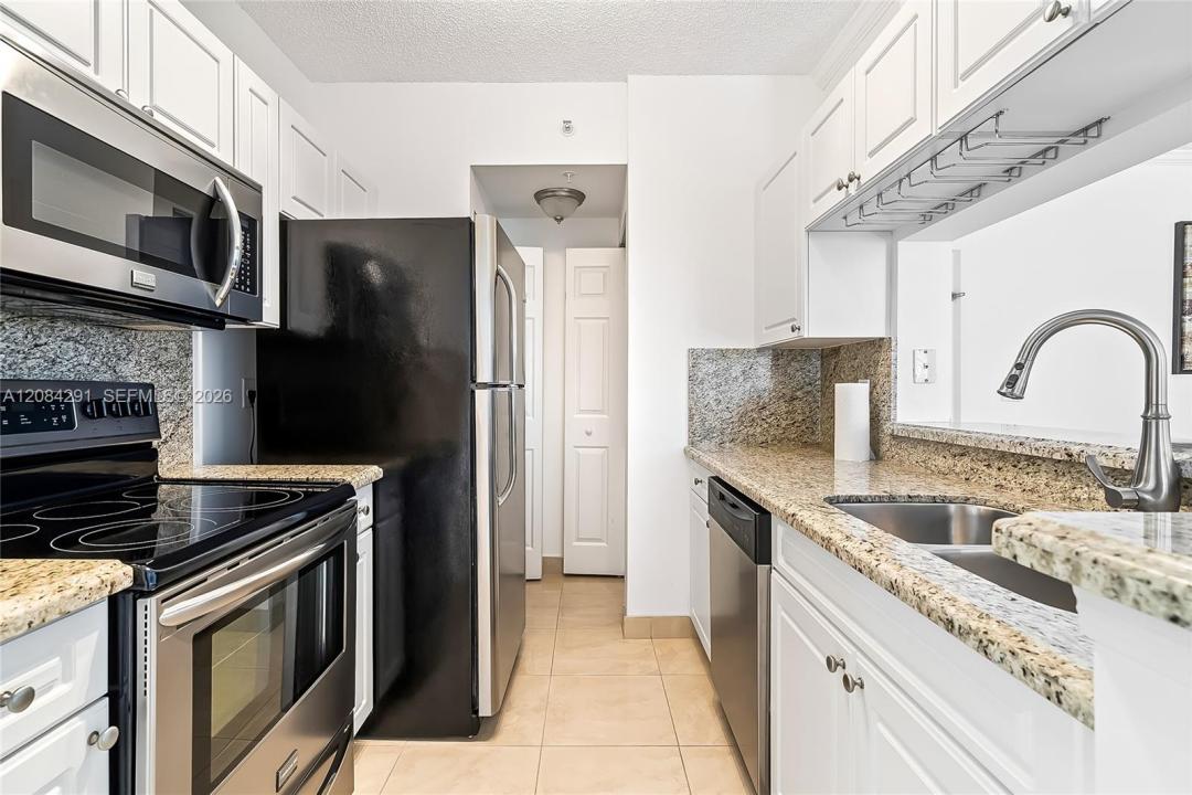 17150 N Bay Rd 2618, Sunny Isles Beach, Floride 33160, États-Unis