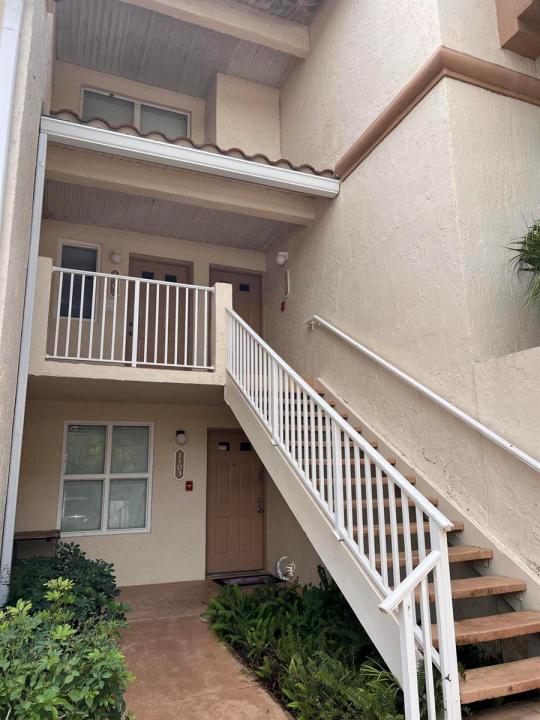 1103 Glenmoor Drive, West Palm Beach, Florida 33409, USA