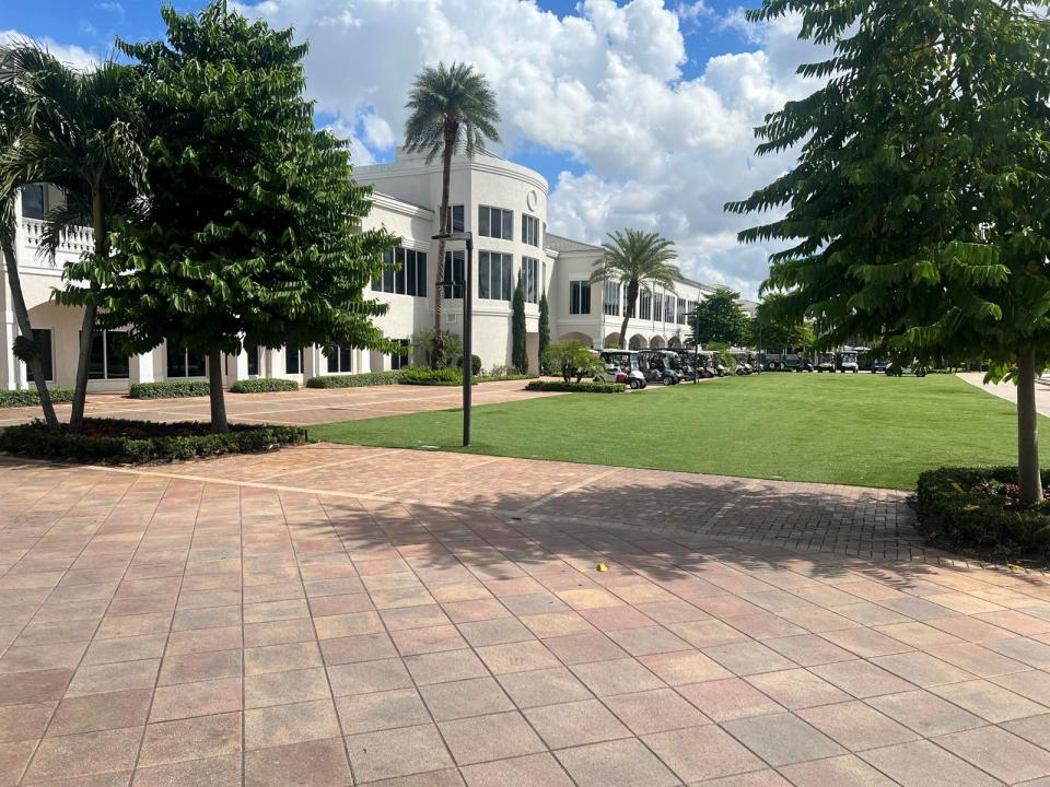 4638 CARLTON GOLF Drive, Lake Worth, Florida 33449, USA