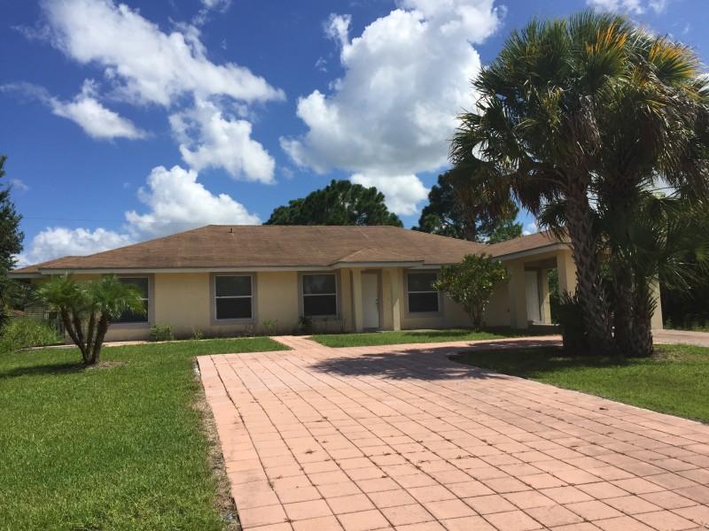 1050 SW JOHN MACCORMACK Terrace, Port St. Lucie, Florida 34953, Stati Uniti