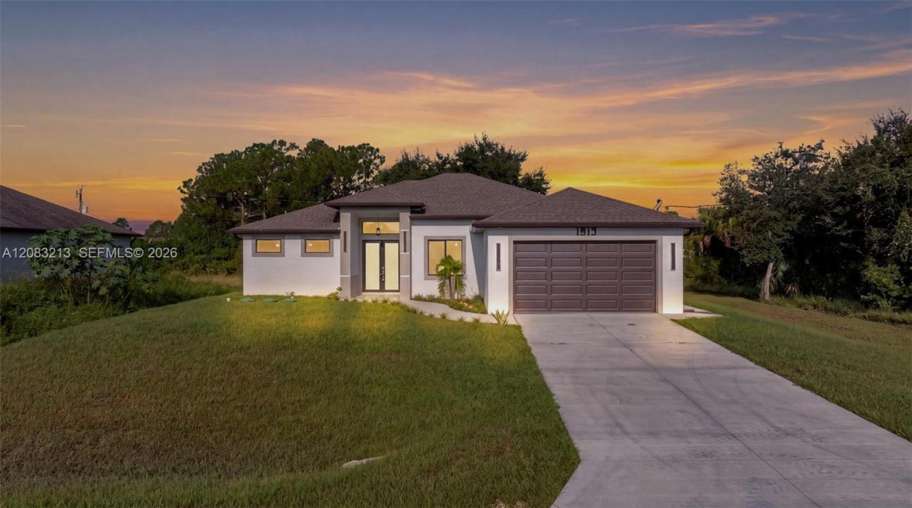 1913 Irving Ave, Lehigh Acres, Florida 33972, USA