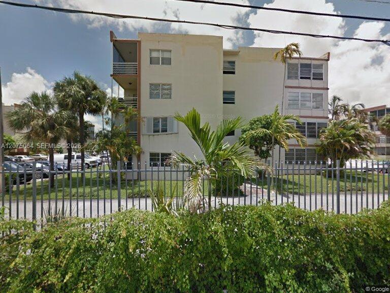 4044 NW 19th St 404, Lauderhill, Floride 33313, États-Unis