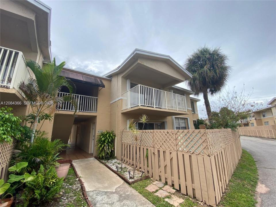 4154 NW 79th Ave 2C, Doral, Floride 33166, États-Unis