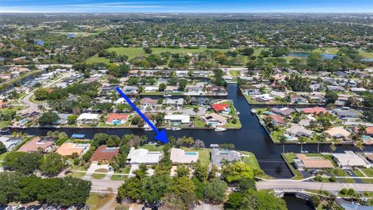 6121 SW 16th St, Plantation, Florida 33317, USA