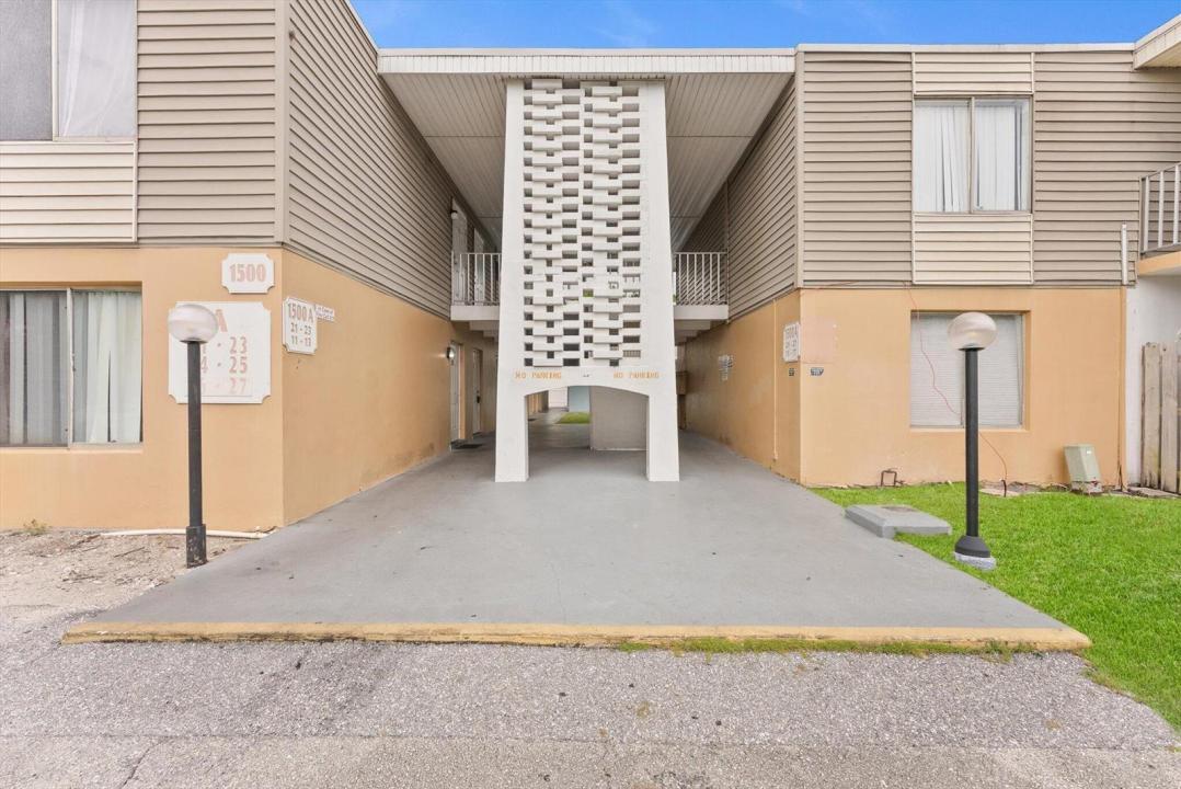 1500 CRESCENT Circle A14, Lake Park, Floride 33403, États-Unis