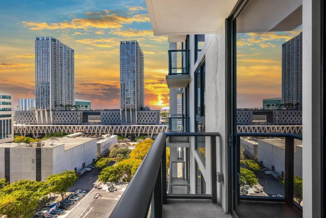 11 NE 6th St 1503, Miami, Floride 33132, États-Unis