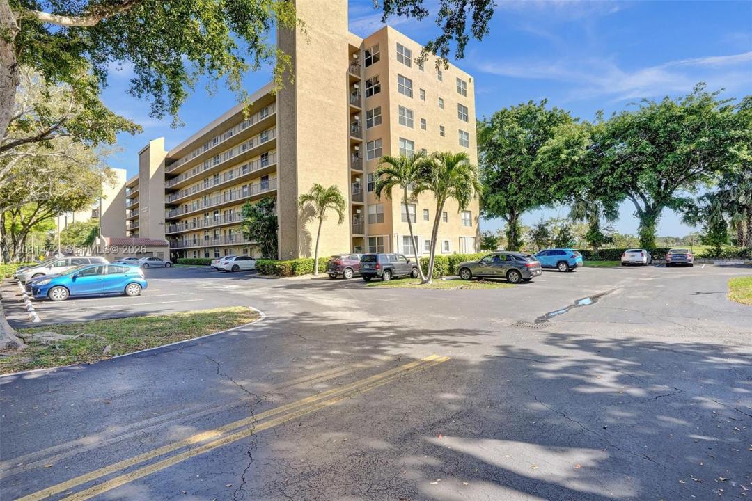 4570 NW 18th Avenue 202, Deerfield Beach, Floride 33064, États-Unis