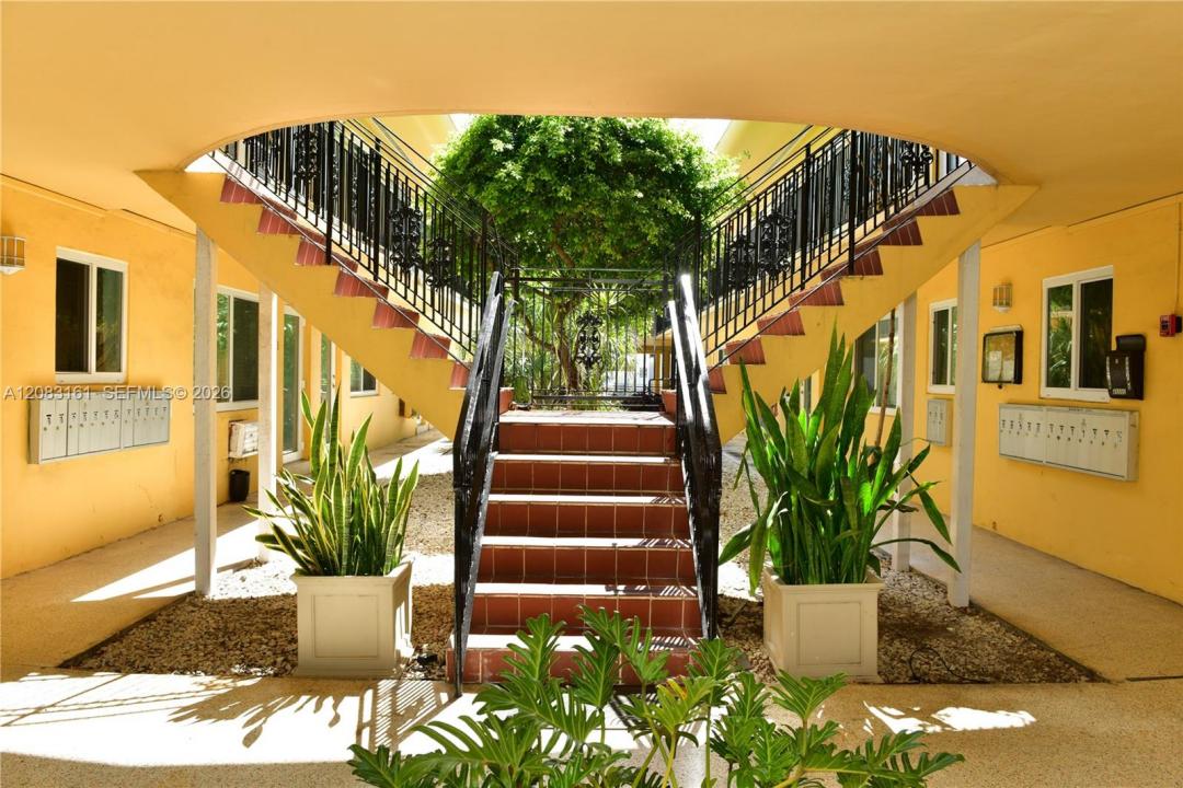 65 Washington Ave 25, Miami Beach, Florida 33139, Stati Uniti