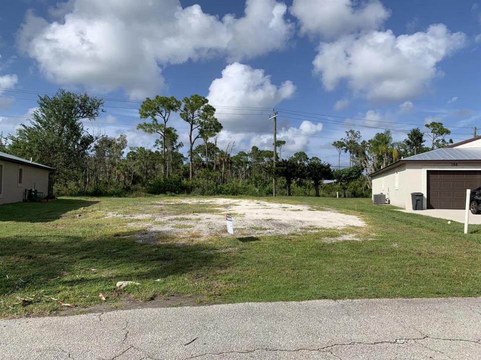 194 Mediterranean N Boulevard, Port St. Lucie, Floride 34952, États-Unis