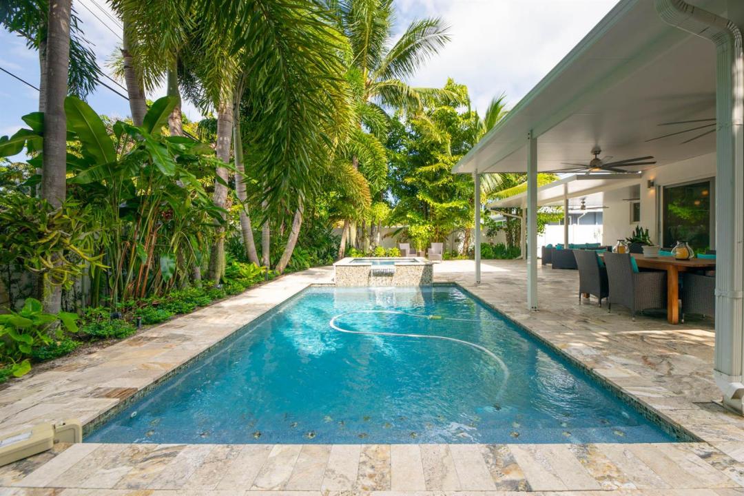 1743 NE 27TH Street, Wilton Manors, Floryda 33334, USA