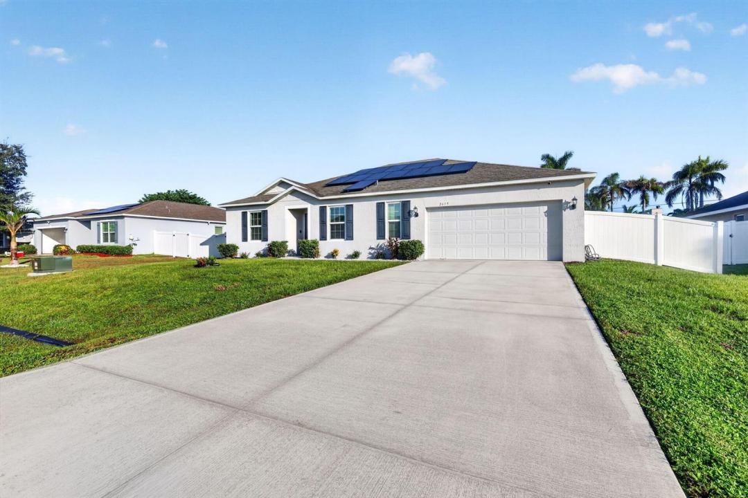 2615 SW HAREM Circle, Port St. Lucie, Floride 34953, États-Unis