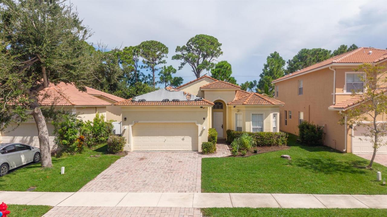 6212 Spring Lake Terrace, Fort Pierce, Floride 34951, États-Unis