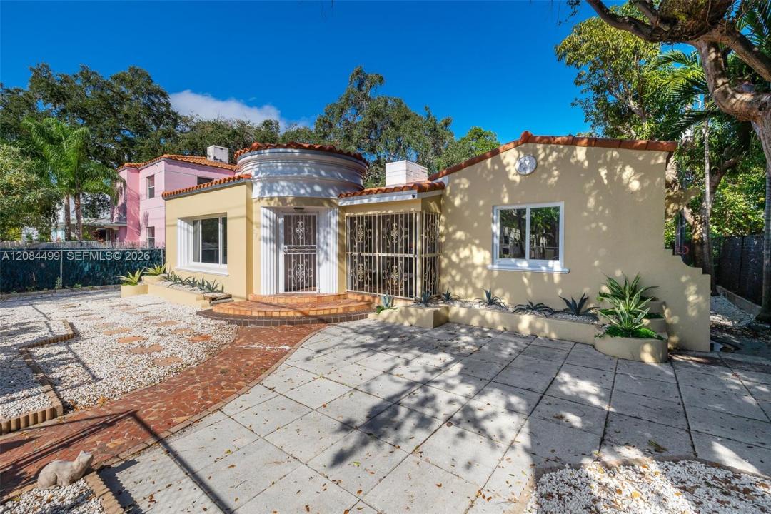 571 NE 64th St Studio, Miami, Florida 33138, Stati Uniti