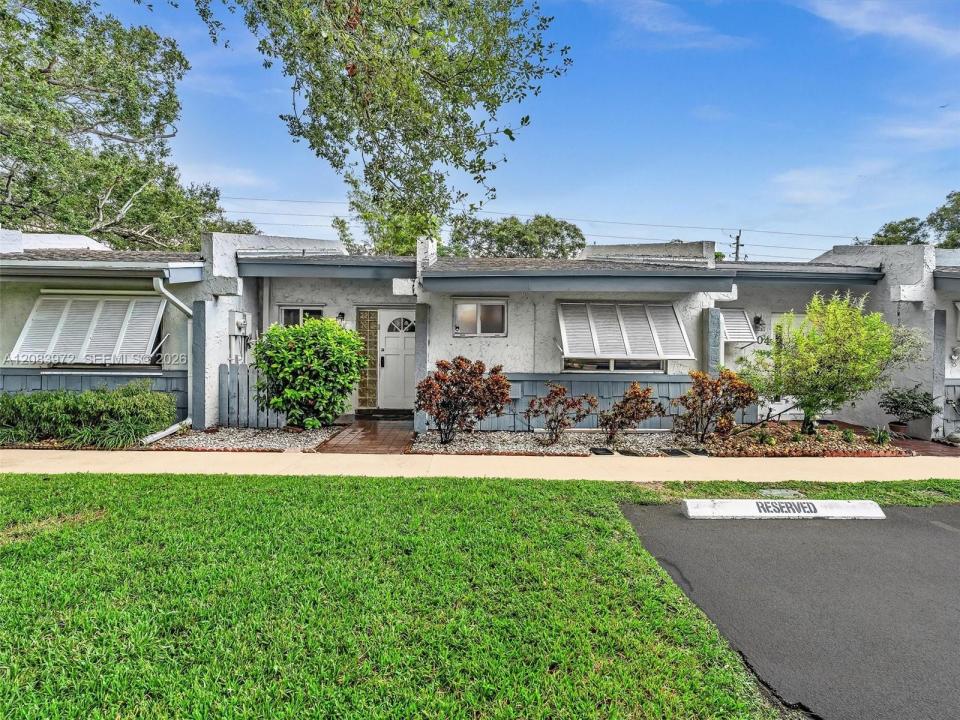 2408 N 35th Ave, Hollywood, Florida 33021, USA