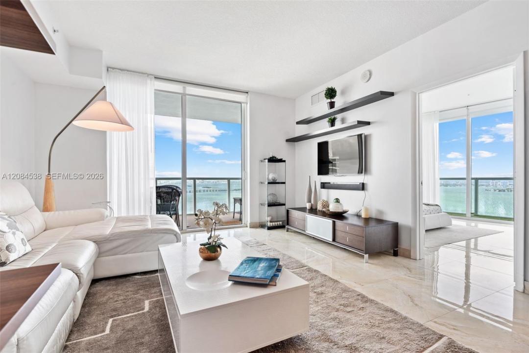 1900 N Bayshore Dr 3315, Miami, Florida 33132, Stati Uniti