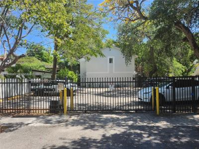 2925 Center St 5, Coconut Grove, Florida 33133, USA
