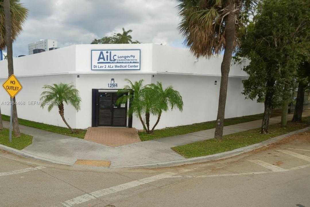 1660 NW 19th Ter, Miami, Florida 33125, Stati Uniti