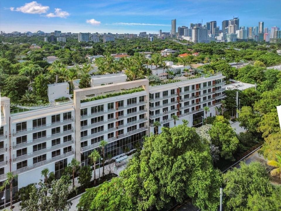 2200 Brickell Avenue 402, Miami, Floride 33129, États-Unis