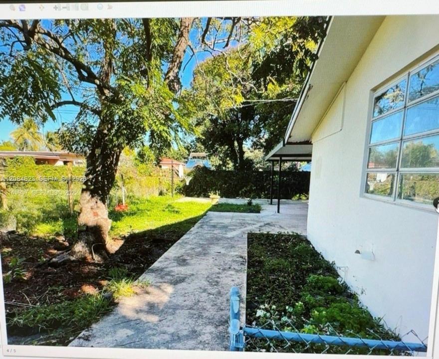 1020 NW 106th St Rear, Miami, Florida 33150, Stati Uniti